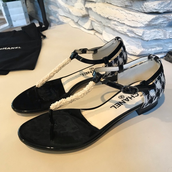 CHANEL Shoes - CHANEL black patent leather beaded tweed size 38